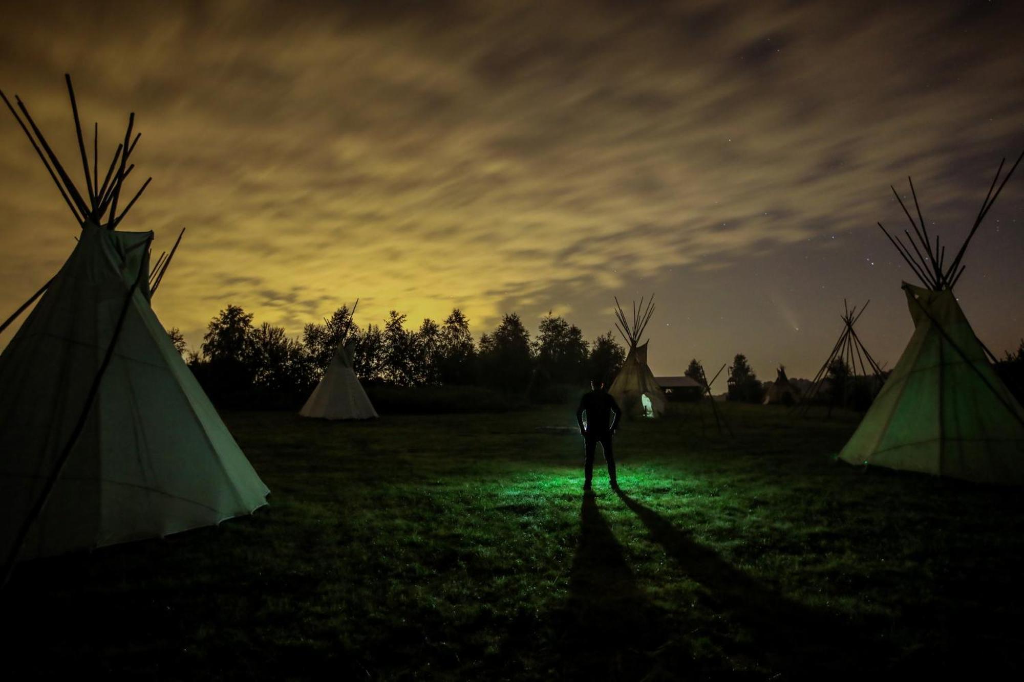 ホテル Fort Wapiti Zalasowa エクステリア 写真
